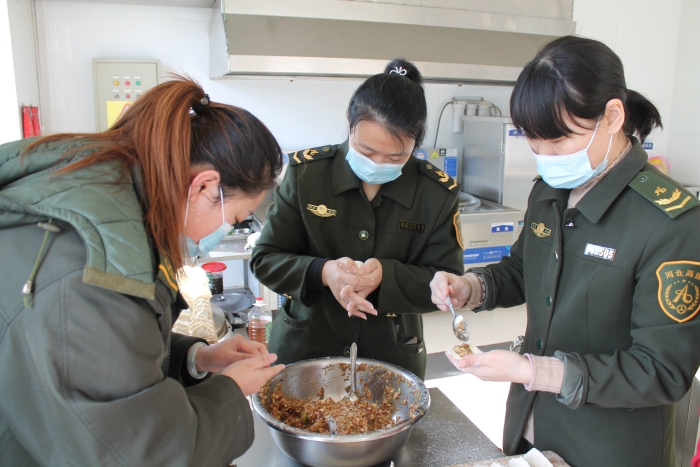 2021-2-26，邢台北站：多举措 庆佳节，作者：李墨涵 (1)