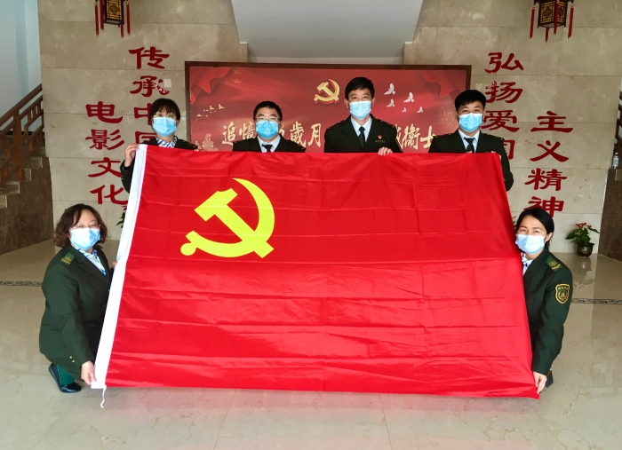 2021.4.2邯郸市少先电影文化馆-永年站开展学党史“清明祭英烈”红色观影活动-永年站 王海茹摄影2 2021.4.2邯郸市少先电影文化馆-永年站开展学党史“清明祭英烈”红色观影活动-永年站 王海茹摄影2
