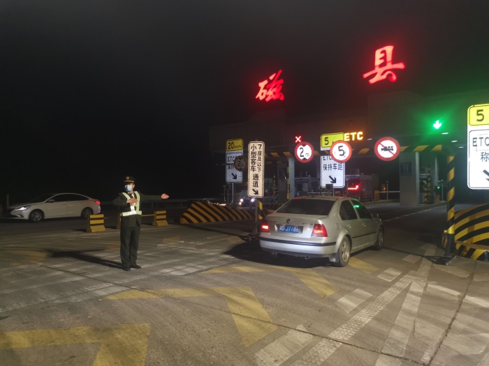 疏堵保畅我在岗 昼夜值守保平安