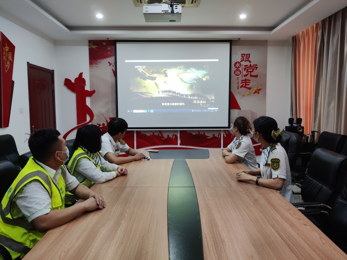 C:\Users\郭立坤\Desktop\雄县收费站组织观看法制宣传片《法治中国》 C:\Users\郭立坤\Desktop\雄县收费站组织观看法制宣传片《法治中国》