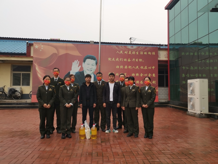 沙河站党支部开展“九九重阳节 浓浓敬老情”志愿服务活动1 摄像：高浩天