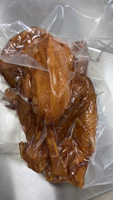 中央厨房出品特色卤鸡