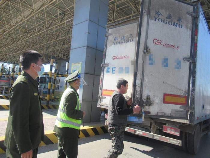 冀州南收费站：严查假冒绿通车，成功追缴通行费1017元1