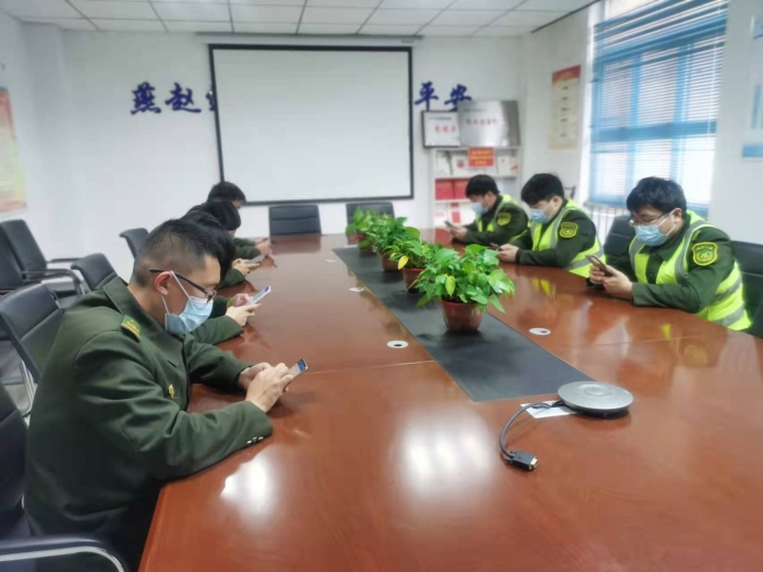冀州南收费站正视差距 奋起直追 开展业务知识大学习1