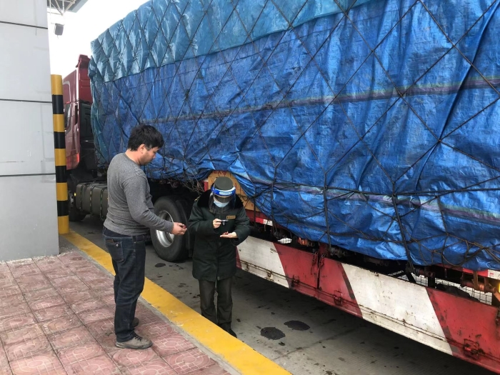 衡水西站严查假绿通 追缴通行费2128元 衡水西站严查假绿通 追缴通行费2128元