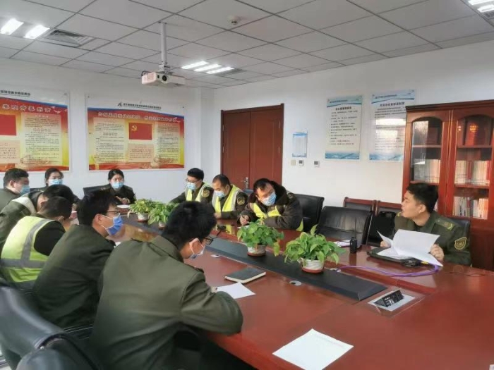 冀州西收费站积极部署“打击运输环节冻肉走私”工作