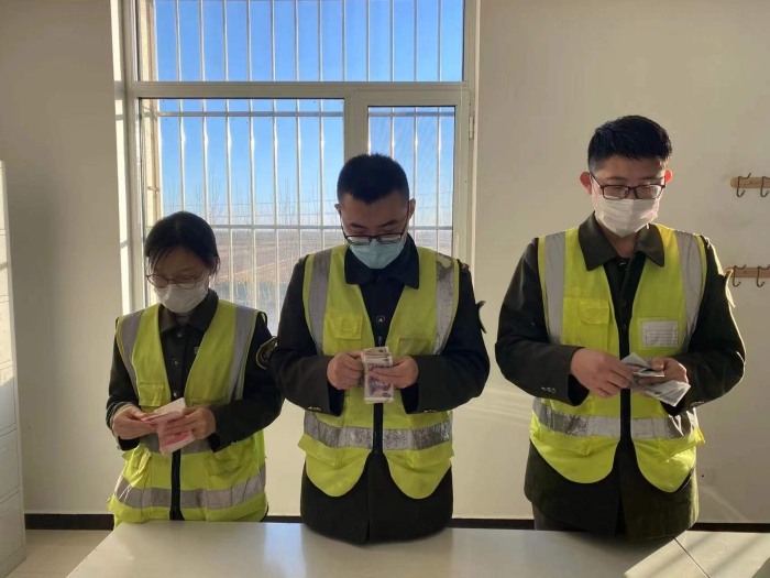 衡水西收费站开展点钞技能竞赛