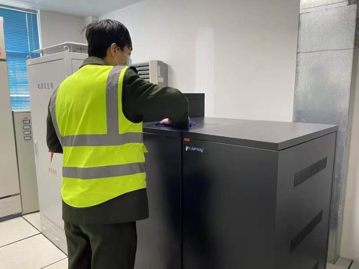 冀州西收费站积极做好冬季设备管养工作