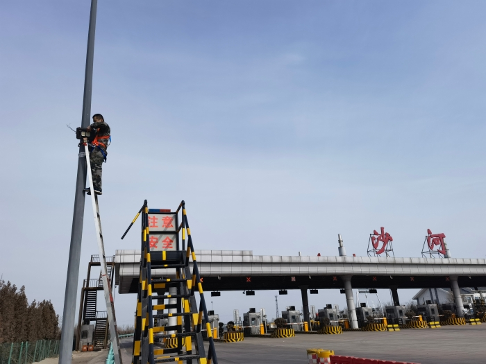 2月17日,沙河站:旧灯发余热 点亮验货区3,摄影:王蒙蒙 2月17日,沙河站:旧灯发余热 点亮验货区3,摄影:王蒙蒙
