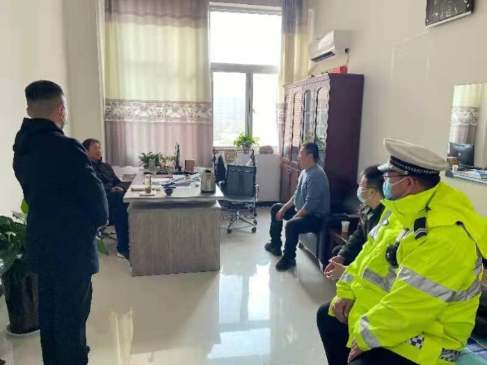 邢衡衡水分公司深入推进“高速+学校”发展模式 为开学季保驾护航1