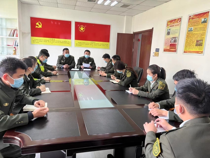 召开疫情专题会
