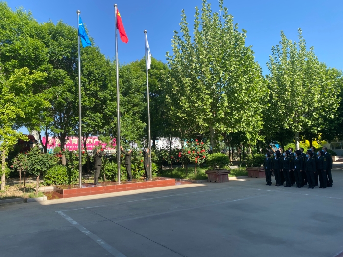 大广分公司衡水收费站举行“五一”升旗仪式 大广分公司衡水收费站举行“五一”升旗仪式