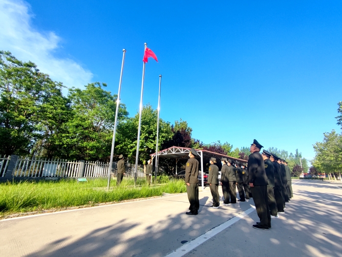 五一升国旗活动