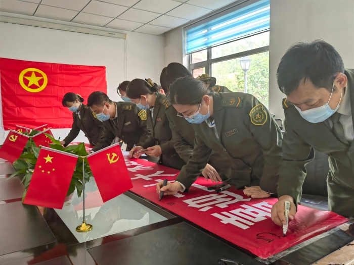 书一份寄语，谱写青春华章