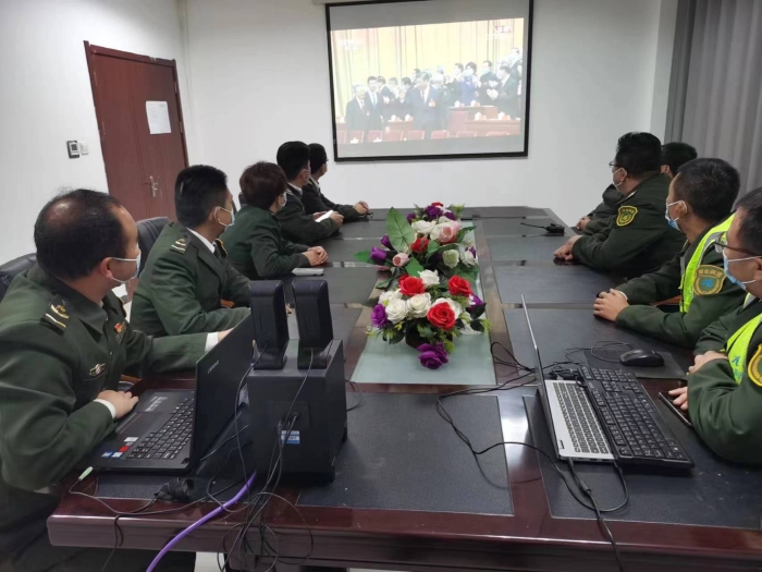 邱县收费站组织观看中国共产党第二十次全国代表大会开幕式直播