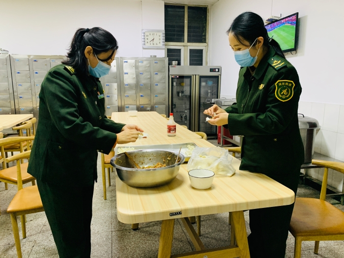 包馄饨 包馄饨
