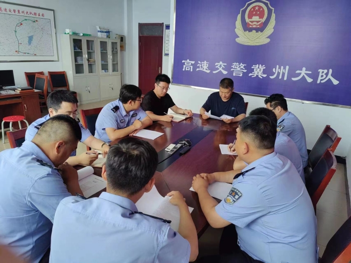 08811128354eba24c7d6d0970f93050