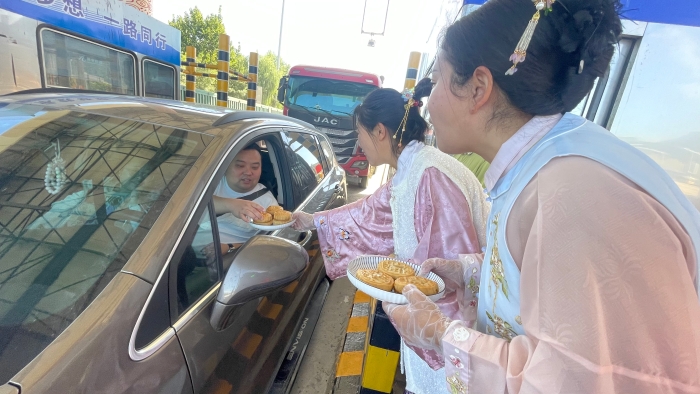 送月饼2