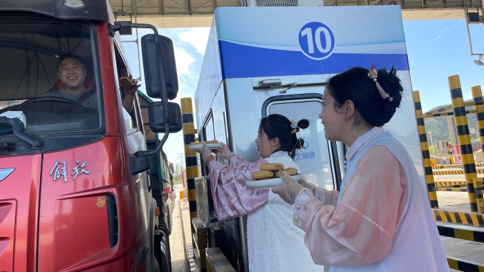 送月饼3