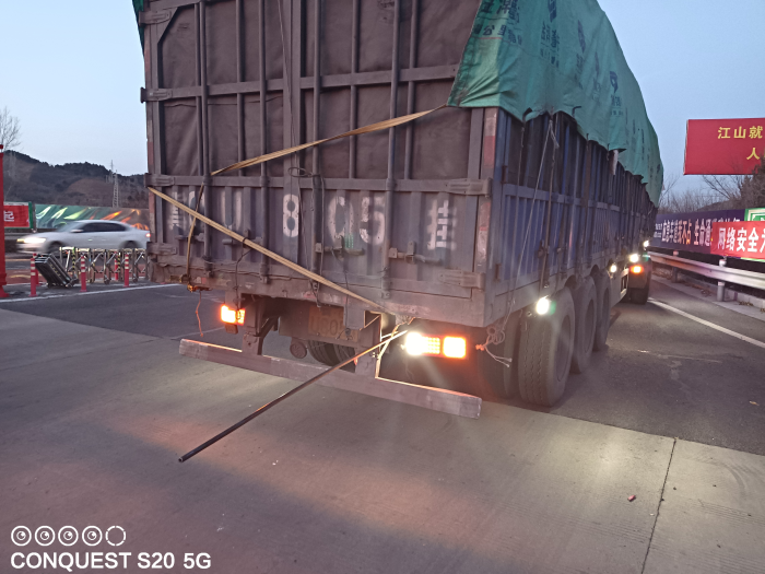 63EB4A3559376B027983F6511A903933