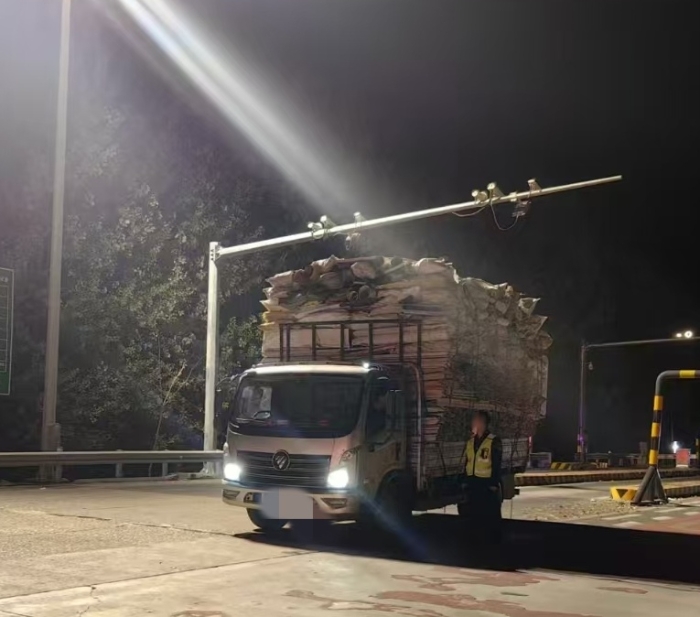 劝返超限车1 劝返超限车1