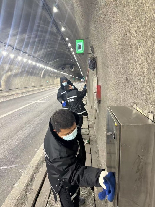 清洁除尘照片