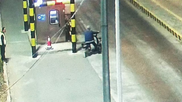 大名帮助迷路老人1