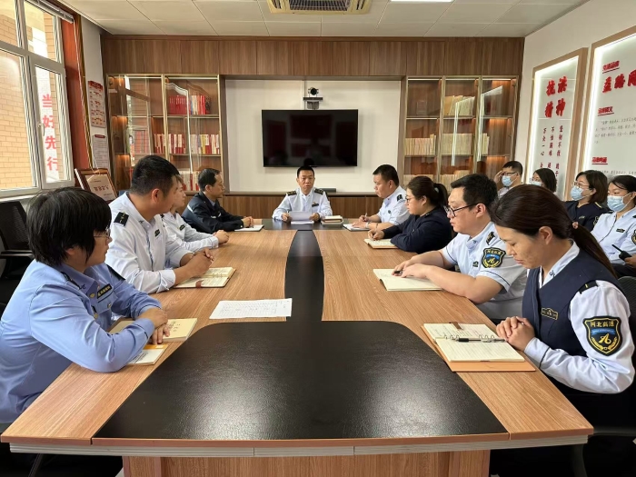 筑牢四道防线 全员聚力守关隘-----大广分公司霸州西收费站全面落实分公司会议精神