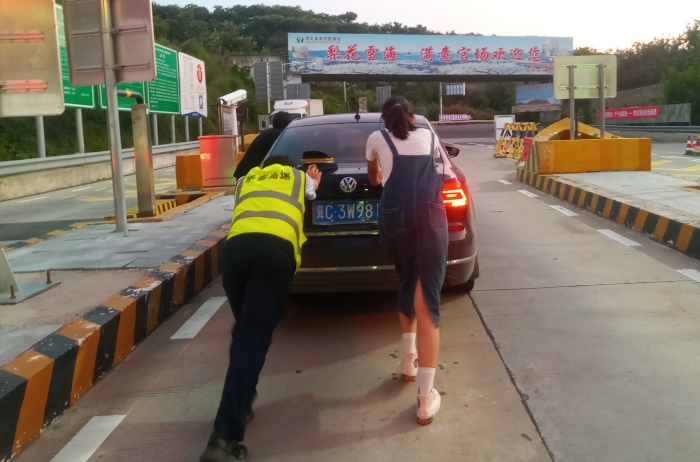 b70205a57a461299106fabb936d1407