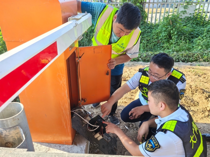 大名双杆联动1 大名双杆联动1