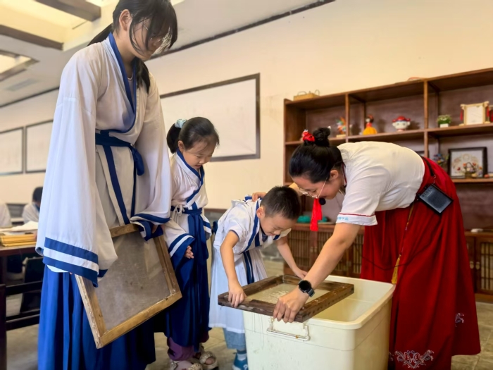 8-26桃城孙敬学堂造纸1