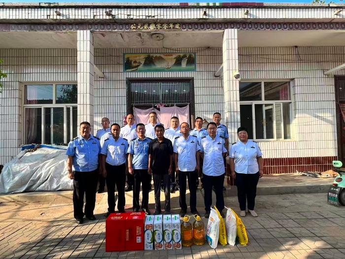 铺上慰问对越反击战老兵