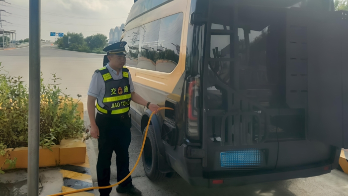 e2161ae392321e07b81e7d4df80e7658