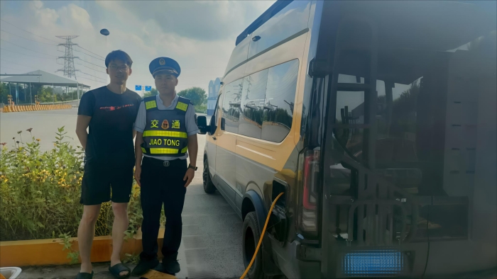 f4c9536d257ac4af98a10b4195c48524