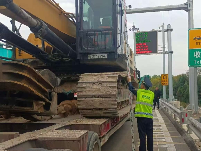 微信图片_20251121084551_1449_179