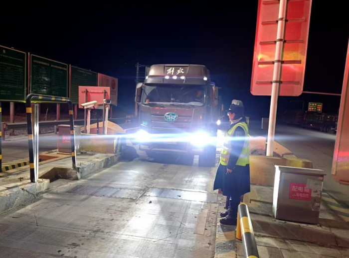 5824dd79cf475564d61dcf03fe62d292