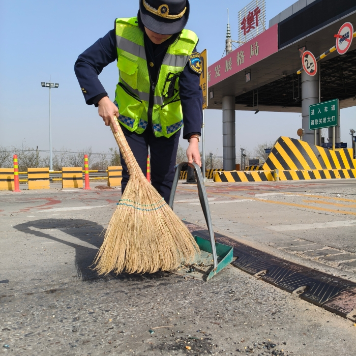 f2b533d11f5525287512c93d24540393