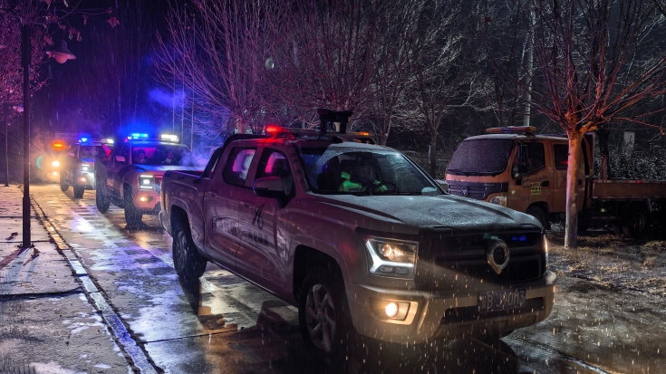 C:\Users\Administrator\Desktop\雪落即清 全程畅通——京哈北线分公司指挥调度中心高效应对23日凌晨降雪\222