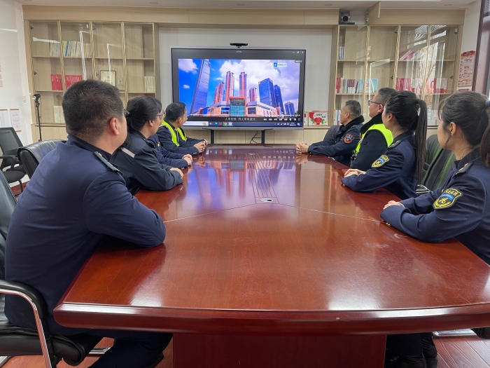 697BB478070F88157D1217D7C3FCE12F