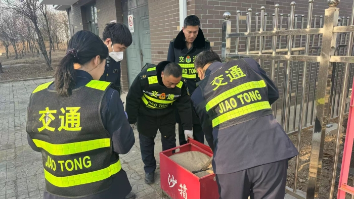 C:\Users\lenovo91\Desktop\春运2