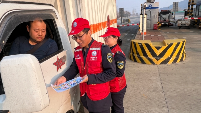 C:\Users\lenovo91\Desktop\志愿红1