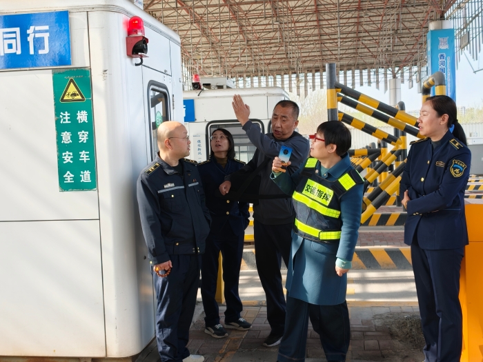 c8dc82bc1d7e098843066fa26cf71d7b