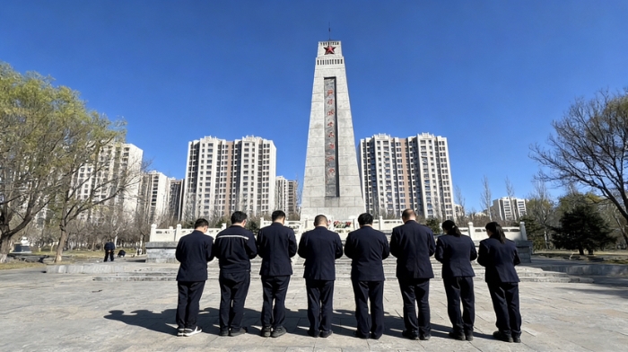 D:\2026年办公\2026宣传\四月\清明扫墓2