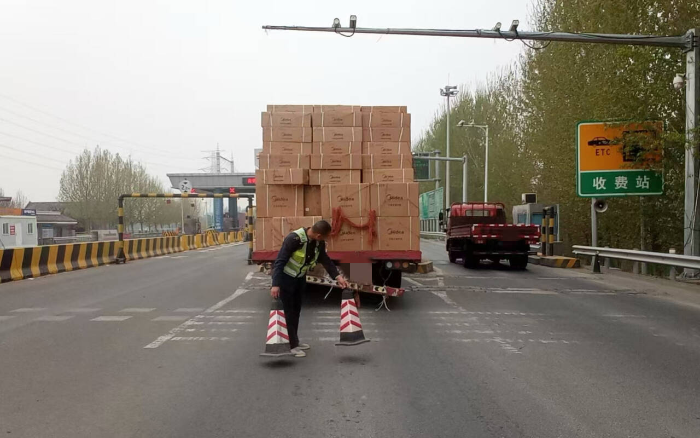 3ac96ddf91f2e54af135400b936bd5ad_720