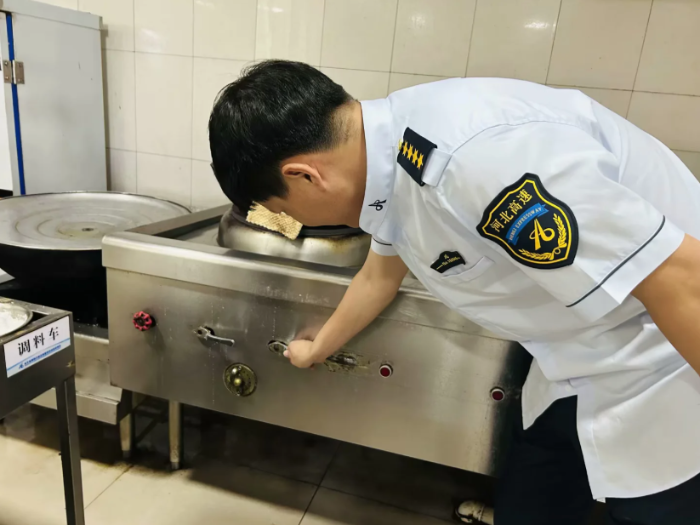 龙湾收费站食堂检查