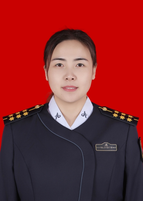 吴桥站S6级收费员邵群