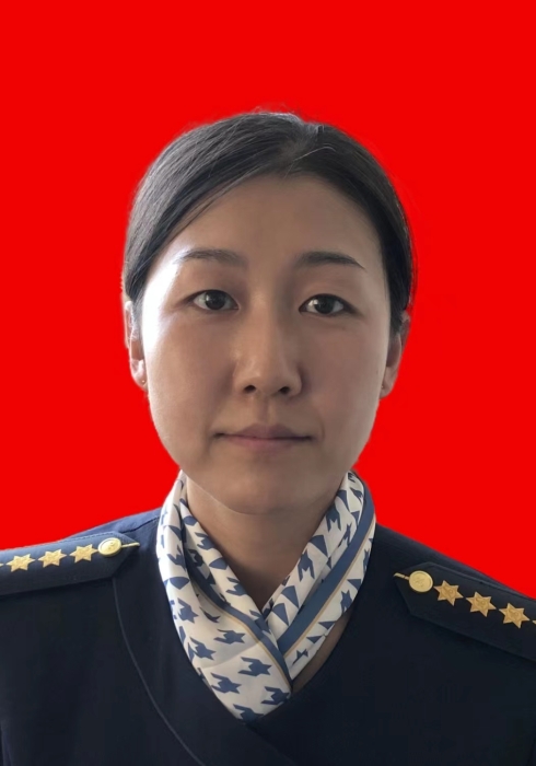 李月月