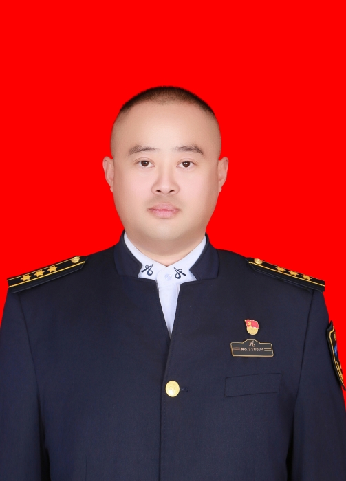 董金亮
